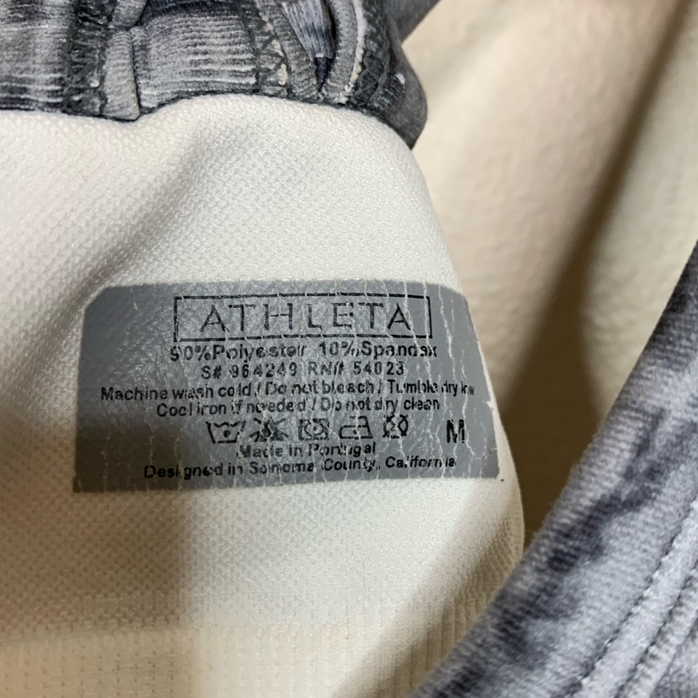 Athleta Lift you up work out tank - Picture 2 of 4